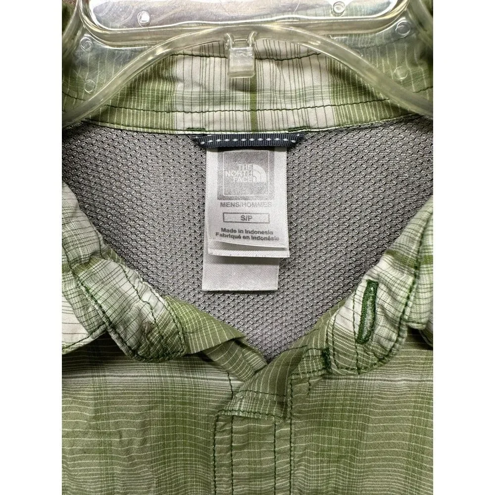 The North Face Men's Short Sleeve Button Up‎ Size Small